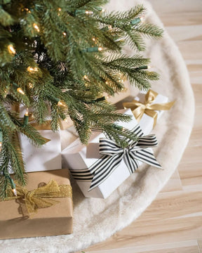 Árvore de Natal Slim 1,80 m com Galhos Articulados, Suporte Metálico e Micro LEDs Embutidos DVT06