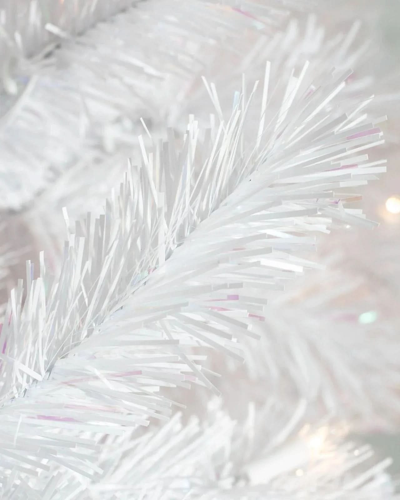 Árvore de Natal Branca Classic com Galhos Articulados DVT18