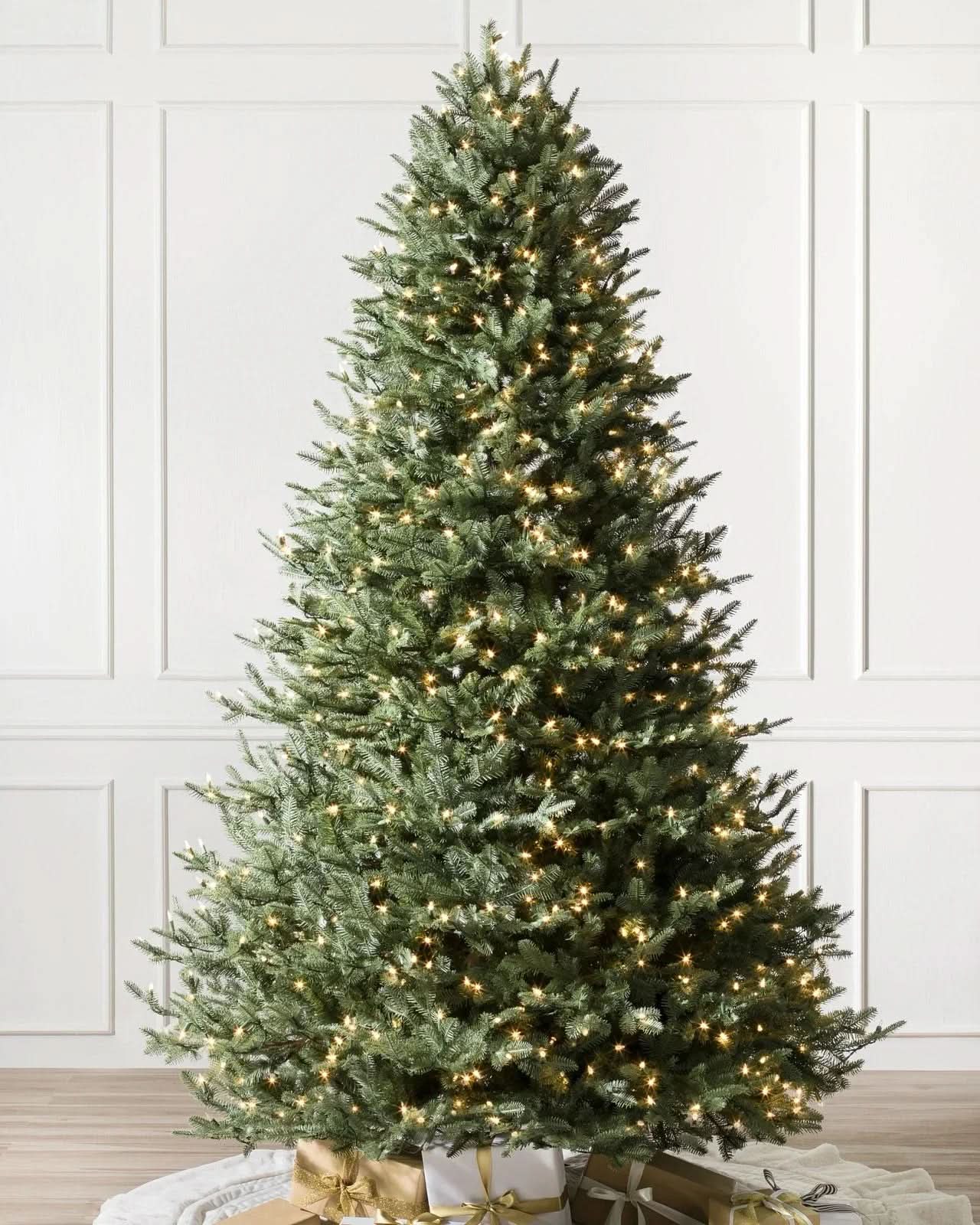 Árvore de Natal White Spruce Verde com Galhos Articulados DVT16